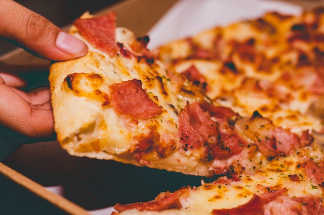 3 Pizzen deiner Wahl!